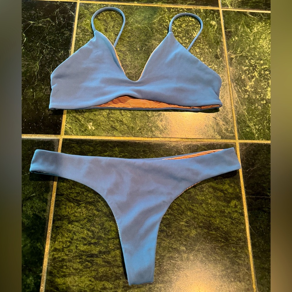 Beautiful Blue 🩵 Acacia set. Blue ribbed bikini 👙 new without tags. Never worn